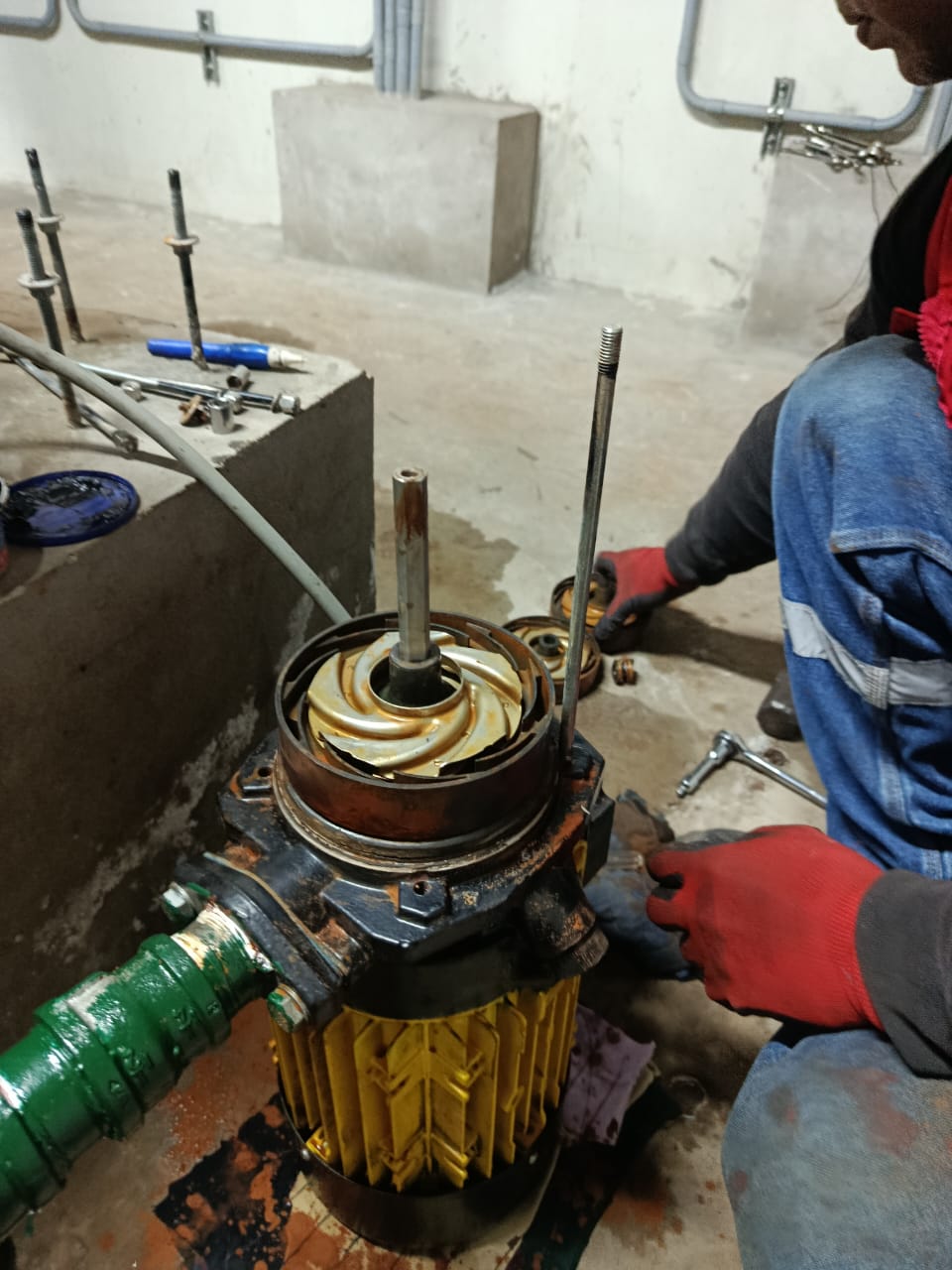 Mantenimiento de bombas de agua